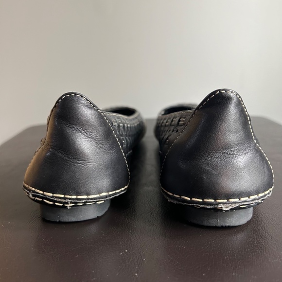 Me Too Black Leather Ballet Style Flats with Perforated & Exposed Stitch Detail - Picture 8 of 12